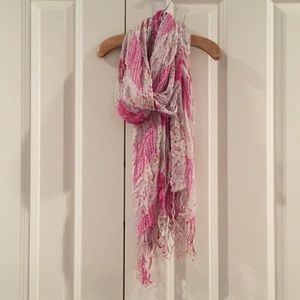 Pink pattern spring scarf